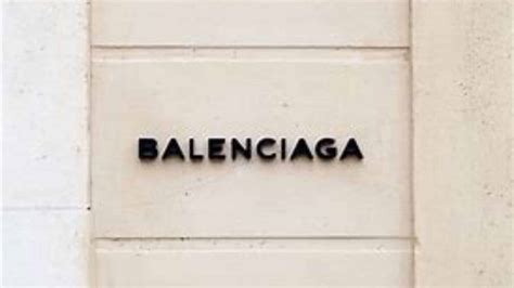 vendeur balenciaga